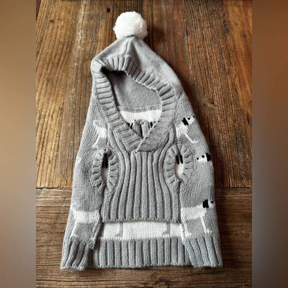 Stylish Gray Dog Print hoodie - Picture 3 of 5